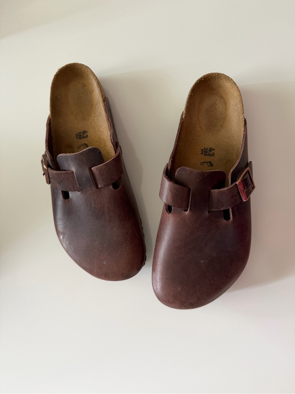 Birkenstock boston Clogs in Brown